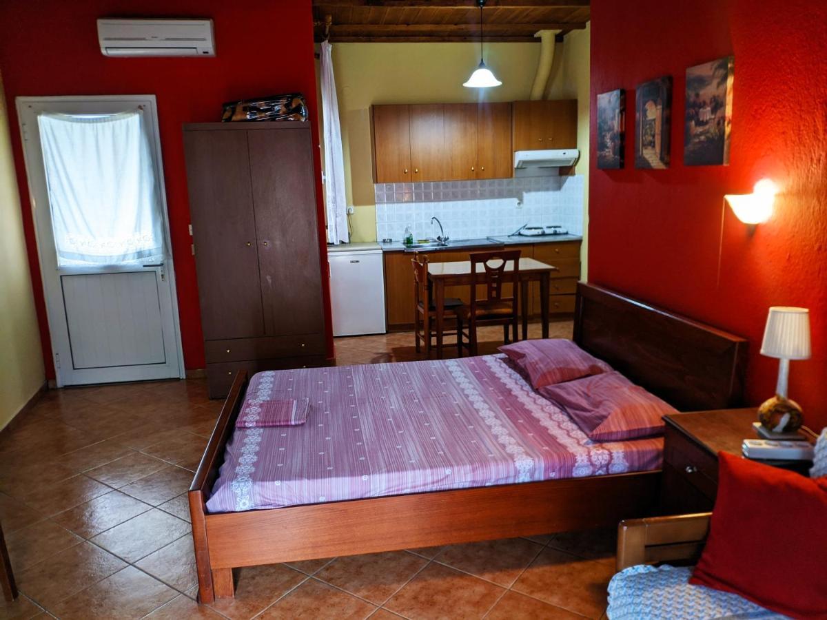 Alexandros Guesthouse Órma Extérieur photo