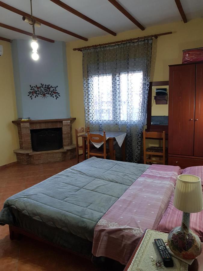 Alexandros Guesthouse Órma Extérieur photo