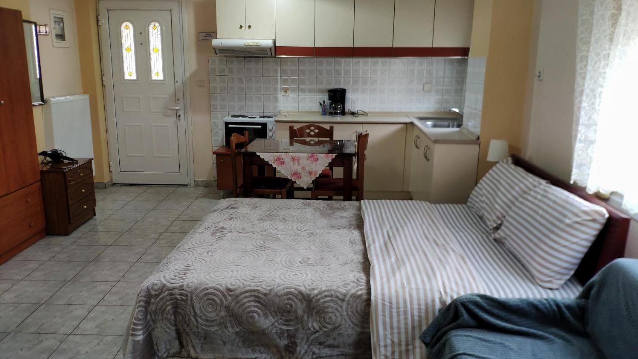 Alexandros Guesthouse Órma Extérieur photo